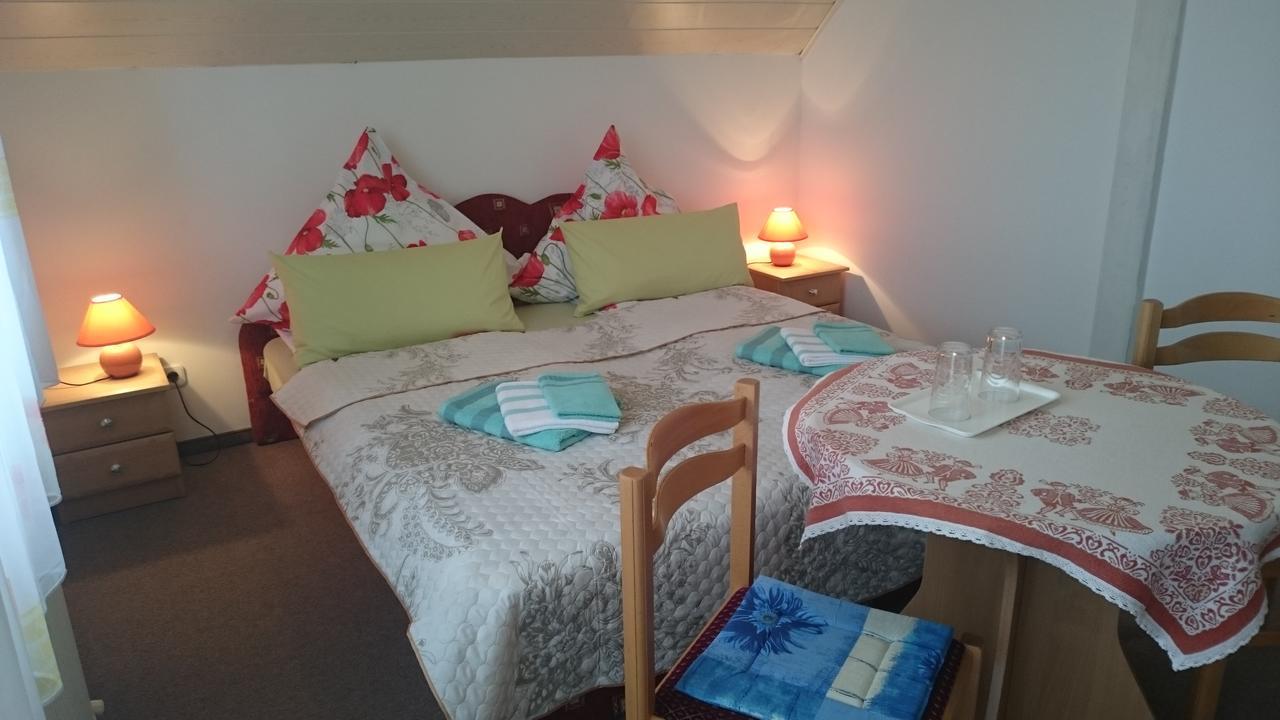 Natalie Appartment Bük Værelse billede