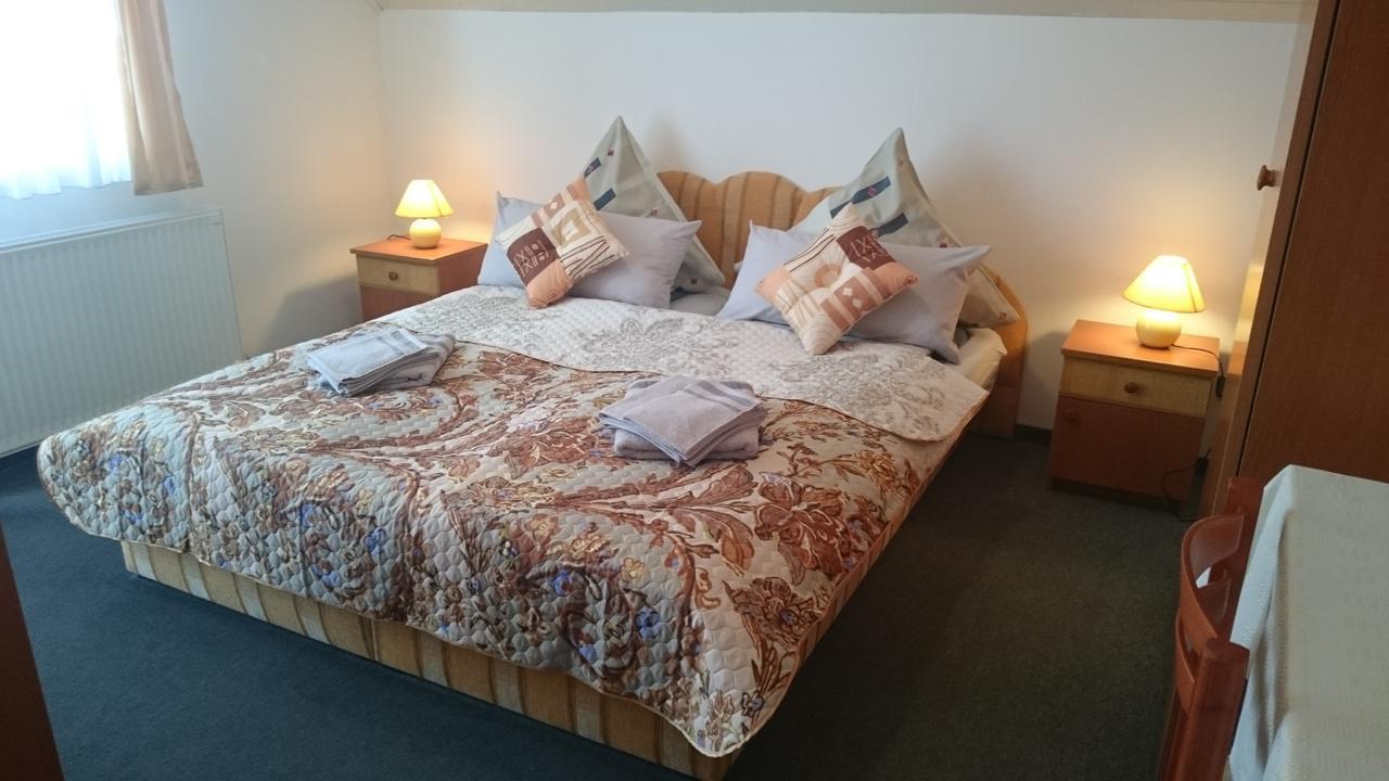 Natalie Appartment Bük Eksteriør billede