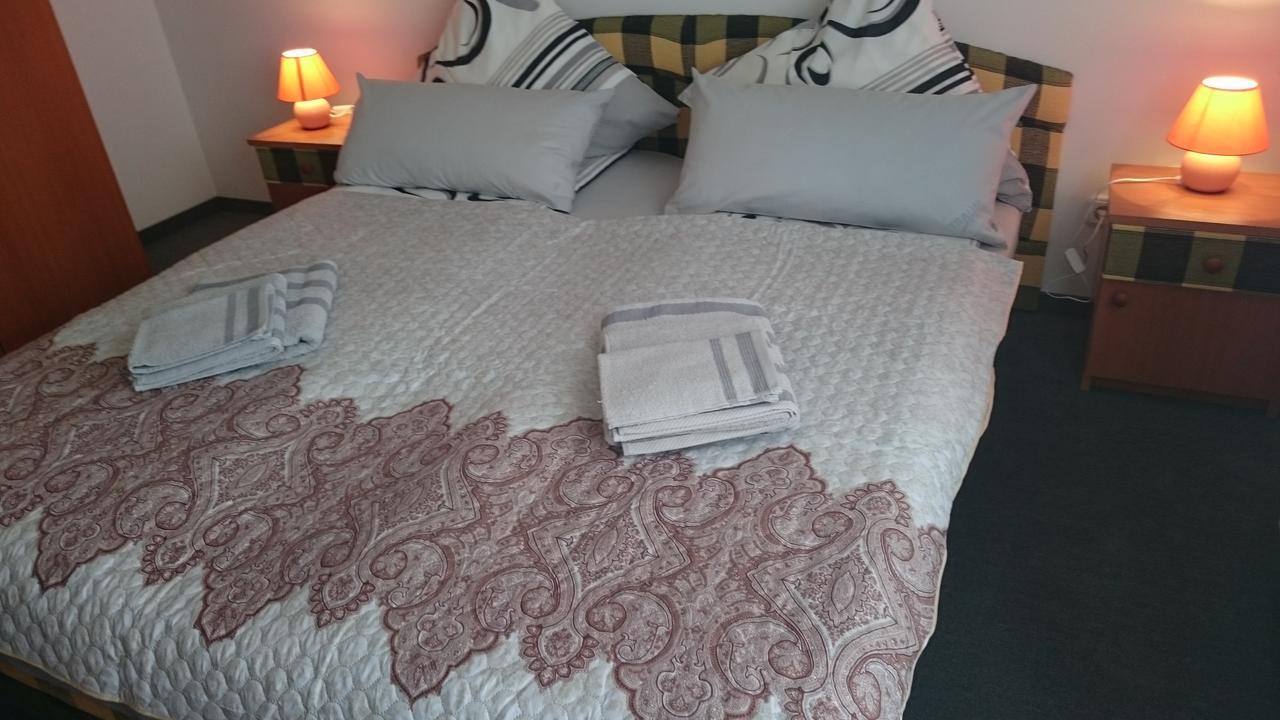 Natalie Appartment Bük Eksteriør billede